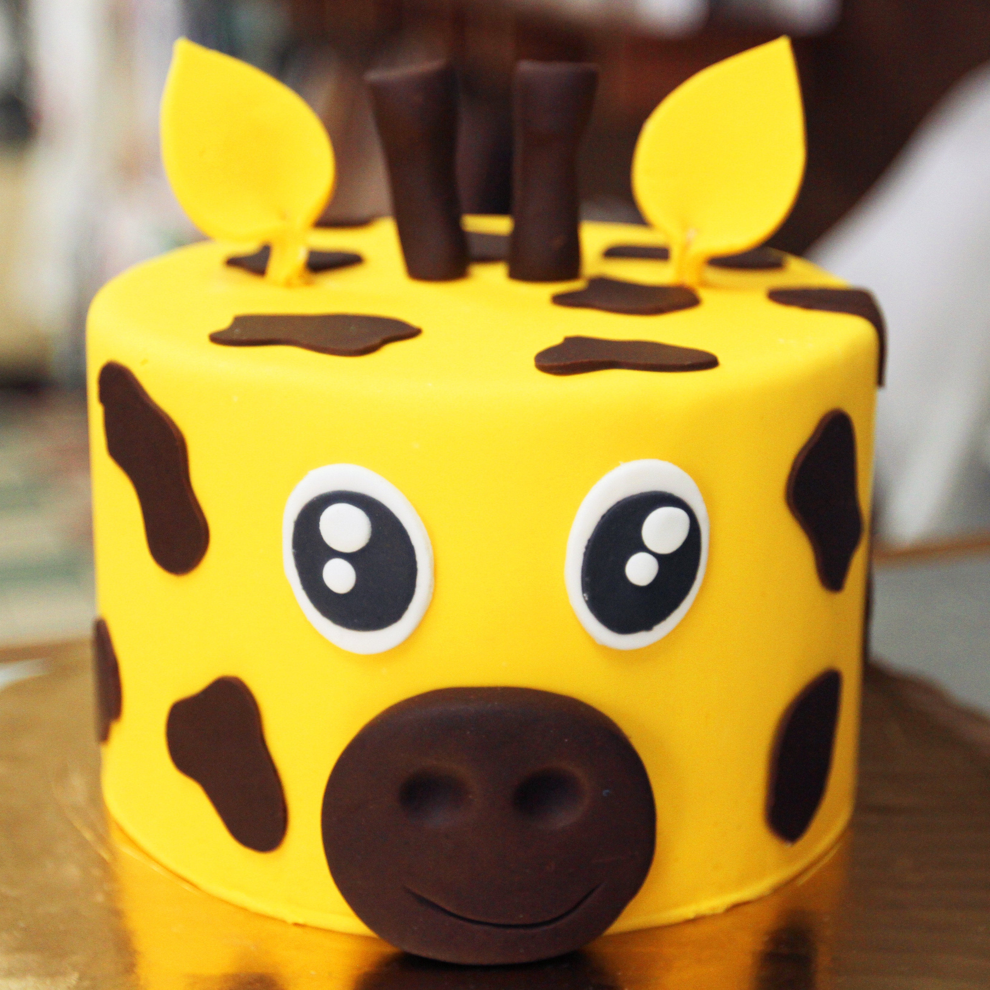 Giraffe Number One Cake - CakeAway